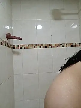 miakhalifaaa  online show from 03-27-26, 08:52