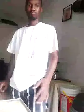 Snapshot of hotyoung24 chatting on 03-12-25, 05:46 hotyoung24 online show from 03-12-25, 05:46