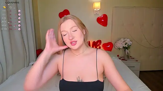 Emma  Leee online show from 02-16-25, 01:03