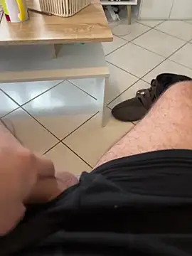 mj23641 online show from 11-17-25, 09:59