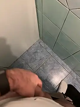 Snapshot of mj23641 chatting on 02-11-26, 04:17 mj23641 online show from 02-11-26, 04:17