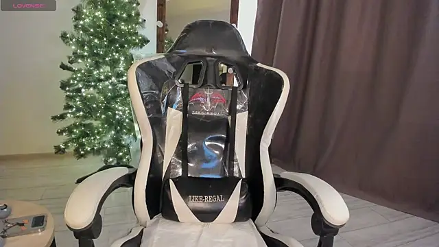 Lana Younes online show from 12-19-24, 11:18