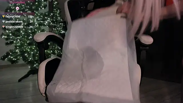 Lana Younes online show from 12-30-24, 02:08