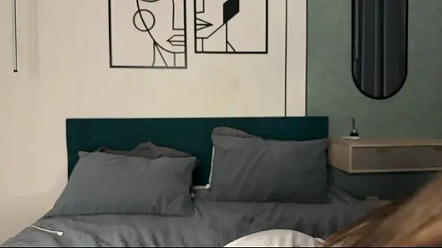 Snapshot of aryamirelle chatting on 01-05-26, 08:56 aryamirelle online show from 01-05-26, 08:56