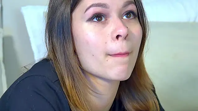 PollyLanders online show from 02-19-25, 08:55