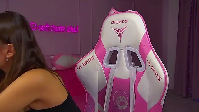 PollyLanders online show from 03-21-26, 08:19