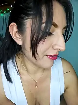 Snapshot of ELISA_90 chatting on 01-24-25, 10:08 ELISA 90 online show from 01-24-25, 10:08
