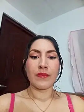 Snapshot of ELISA_90 chatting on 09-29-25, 10:03 ELISA 90 online show from 09-29-25, 10:03