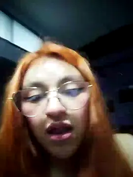 SophiaWeestt99 online show from 02-04-25, 06:36