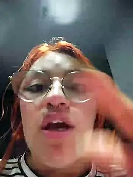 SophiaWeestt99 online show from 02-06-25, 07:24