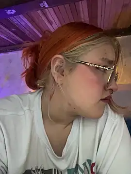 SophiaWeestt99 online show from 10-24-25, 02:41