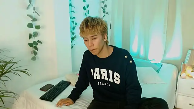 Tommyfoxboy online show from 01-09-25, 12:52