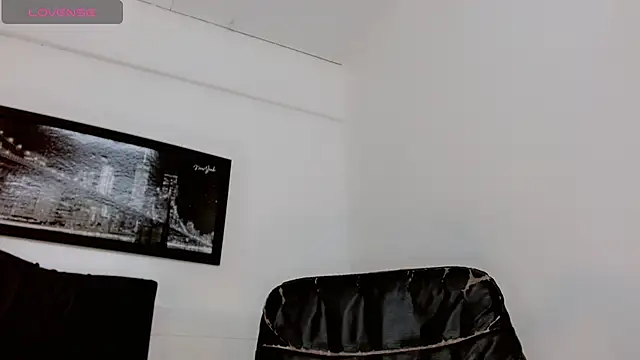 Snapshot of Diosiris_Riannys chatting on 12-03-24, 07:33 Diosiris Riannys online show from 12-03-24, 07:33