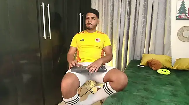 thiagowes online show from 12-20-24, 03:25