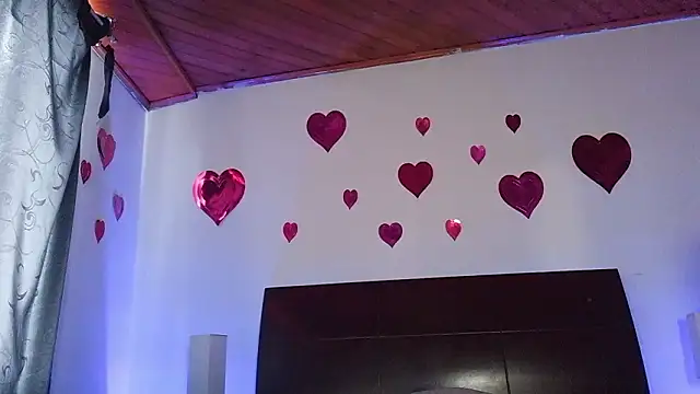 Snapshot of luccycollins_ chatting on 02-11-26, 03:17 luccycollins online show from 02-11-26, 03:17