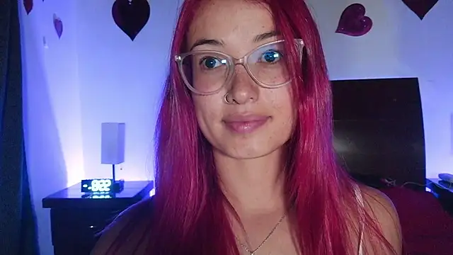 Snapshot of luccycollins_ chatting on 02-13-26, 01:23 luccycollins online show from 02-13-26, 01:23