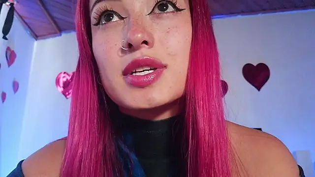 Snapshot of luccycollins_ chatting on 02-13-26, 04:03 luccycollins online show from 02-13-26, 04:03