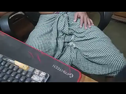 Snapshot of rahul_14344 chatting on 09-20-25, 07:48 rahul 14344 online show from 09-20-25, 07:48