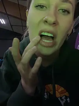 M1ssyk1ssy online show from 02-05-25, 11:50