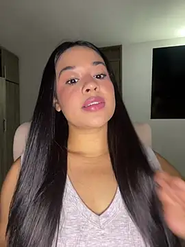Snapshot of Aitana98_ chatting on 07-31-26, 01:16 Aitana98 online show from 07-31-26, 01:16