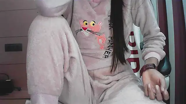 collage hoty online show from 12-15-25, 04:55