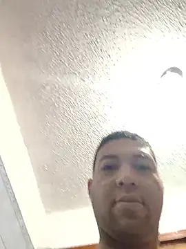 Snapshot of Morenocosta12 chatting on 02-10-26, 02:43 Morenocosta12 online show from 02-10-26, 02:43