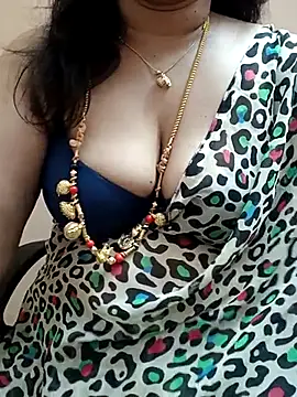 gaurika18 online show from 02-25-25, 11:44