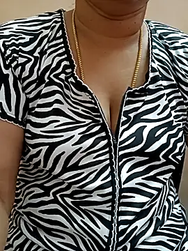 gaurika18 online show from 03-03-25, 01:10