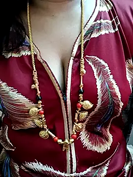 gaurika18 online show from 03-04-25, 01:55