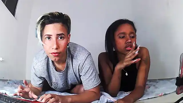 Snapshot of Electraykasey_fox chatting on 02-07-25, 06:14 Electraykasey fox online show from 02-07-25, 06:14