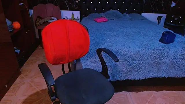 Snapshot of Demion_prince chatting on 02-18-25, 02:38 Demion prince online show from 02-18-25, 02:38