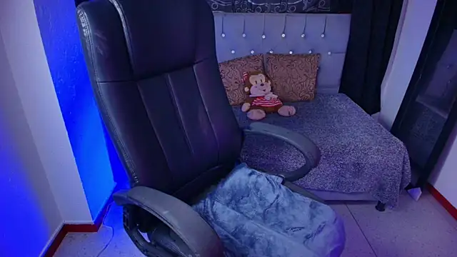 meggan 77 online show from 09-21-25, 05:20