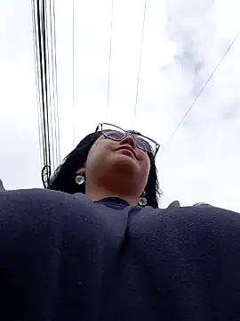 Snapshot of lara_moon25 chatting on 11-28-25, 07:49 lara moon25 online show from 11-28-25, 07:49