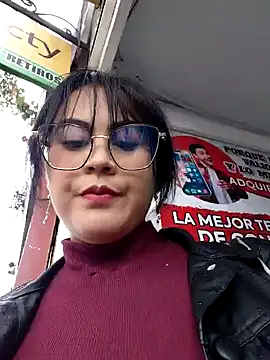 lara moon25 online show from 11-29-25, 07:06