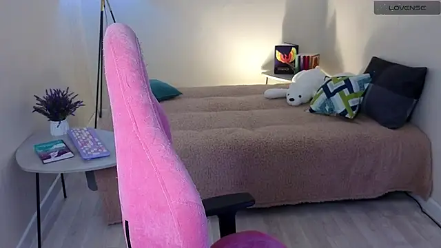 Lill Mary online show from 02-22-25, 02:17