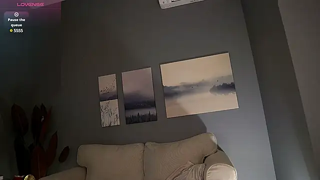 BetsyGonzale online show from 03-09-25, 04:16