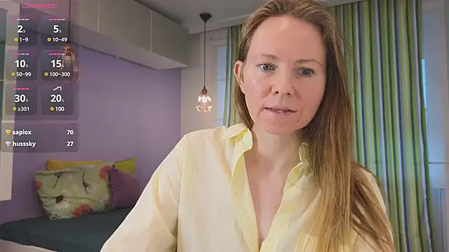 Snapshot of JanePearl chatting on 12-11-24, 11:41 JanePearl online show from 12-11-24, 11:41