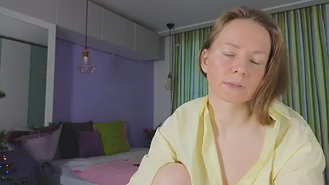 Snapshot of JanePearl chatting on 01-10-25, 09:55 JanePearl online show from 01-10-25, 09:55