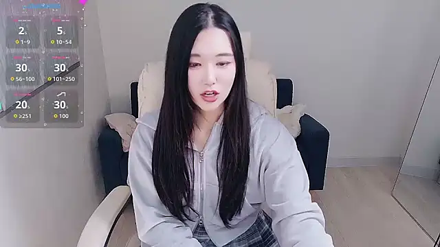 who Lilly online show from 11-16-25, 03:56