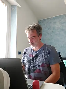 Snapshot of Marcolino183 chatting on 04-28-26, 07:35 Marcolino183 online show from 04-28-26, 07:35