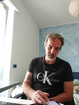 Snapshot of Marcolino183 chatting on 06-16-26, 07:22 Marcolino183 online show from 06-16-26, 07:22