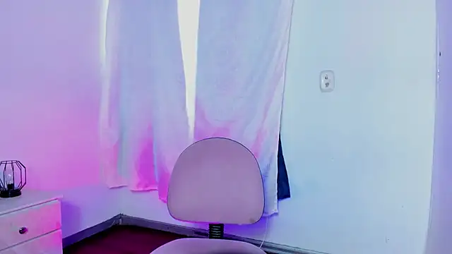 Snapshot of Mia_Malkovaa_ chatting on 03-07-25, 04:22 Mia Malkovaa online show from 03-07-25, 04:22