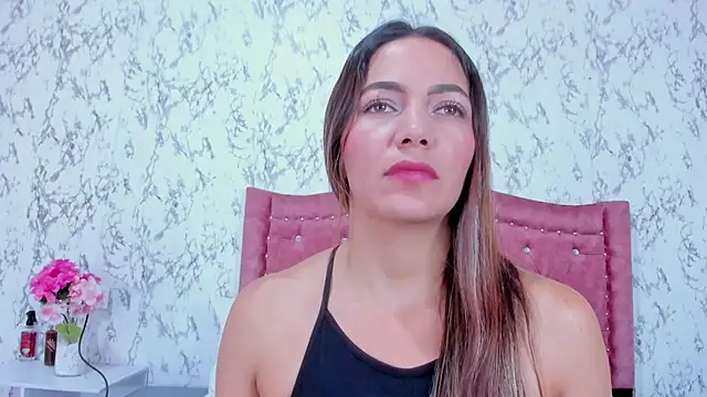 Snapshot of Mia_Malkovaa_ chatting on 09-22-25, 04:20 Mia Malkovaa online show from 09-22-25, 04:20