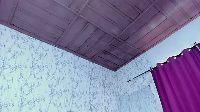 Snapshot of Mia_Malkovaa_ chatting on 11-15-25, 04:36 Mia Malkovaa online show from 11-15-25, 04:36