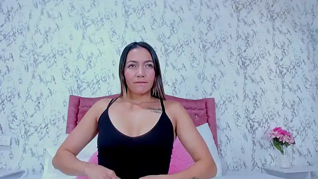 Snapshot of Mia_Malkovaa_ chatting on 11-21-25, 04:27 Mia Malkovaa online show from 11-21-25, 04:27