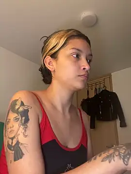 baby lizy online show from 10-21-25, 09:15