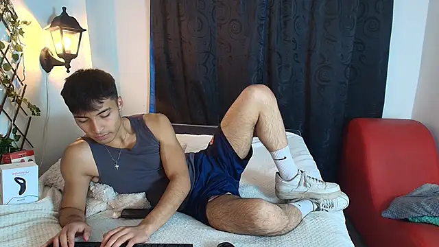 dylan fun18 online show from 12-16-24, 04:05