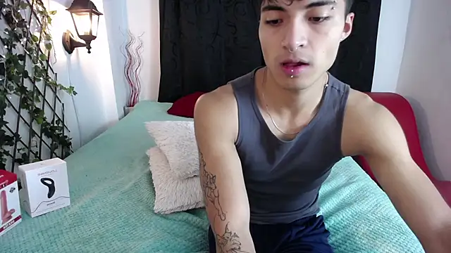 Snapshot of dylan_fun18 chatting on 12-30-24, 03:57 dylan fun18 online show from 12-30-24, 03:57