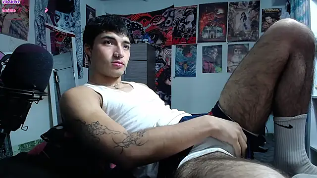 Snapshot of dylan_fun18 chatting on 02-23-26, 10:29 dylan fun18 online show from 02-23-26, 10:29