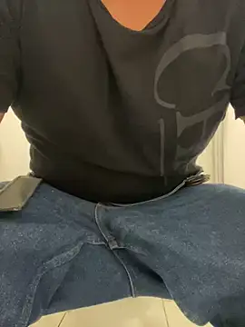 Snapshot of CBaizon chatting on 12-27-24, 09:32 CBaizon online show from 12-27-24, 09:32